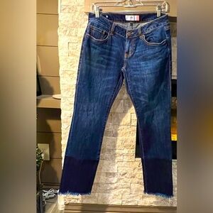 Cabi Women Jeans size 2 Slim Boyfriend cut.